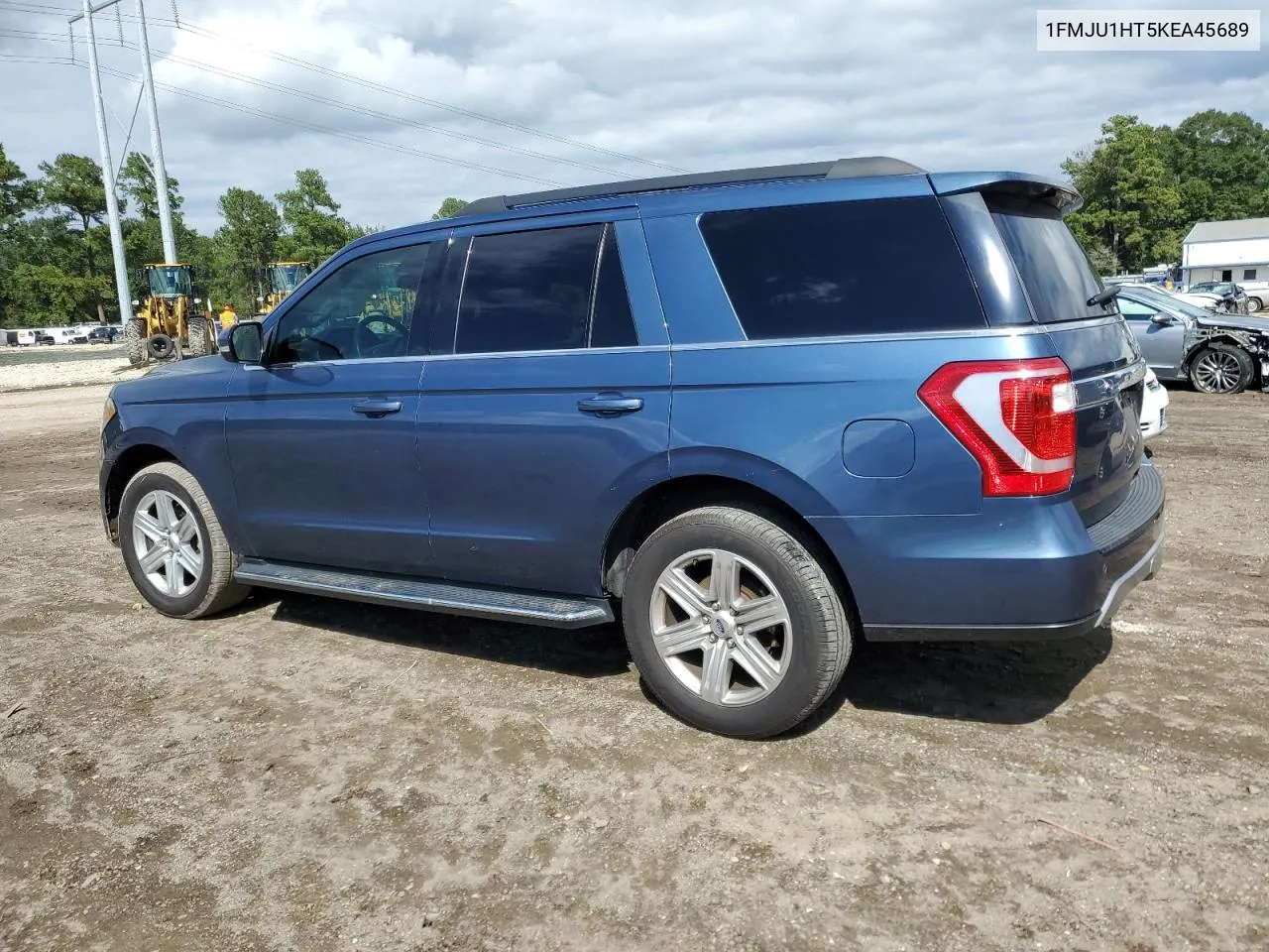 1FMJU1HT5KEA45689 2019 Ford Expedition Xlt