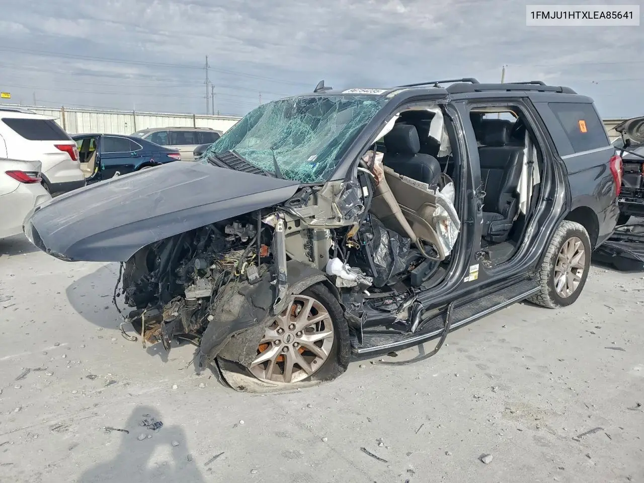 1FMJU1HTXLEA85641 2020 Ford Expedition Xlt