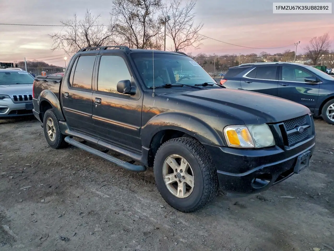 1FMZU67K35UB82892 2005 Ford Explorer Sport Trac