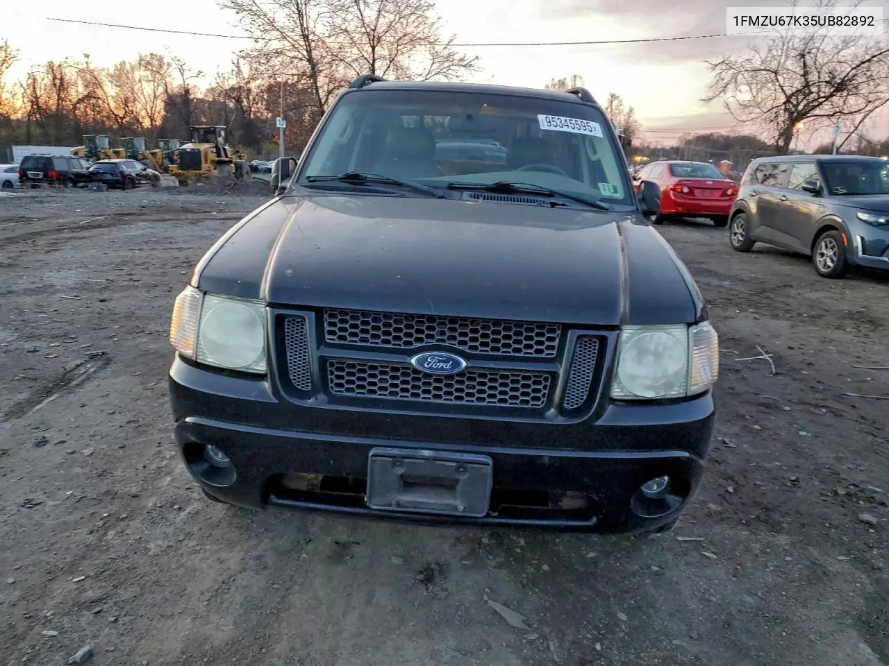 1FMZU67K35UB82892 2005 Ford Explorer Sport Trac