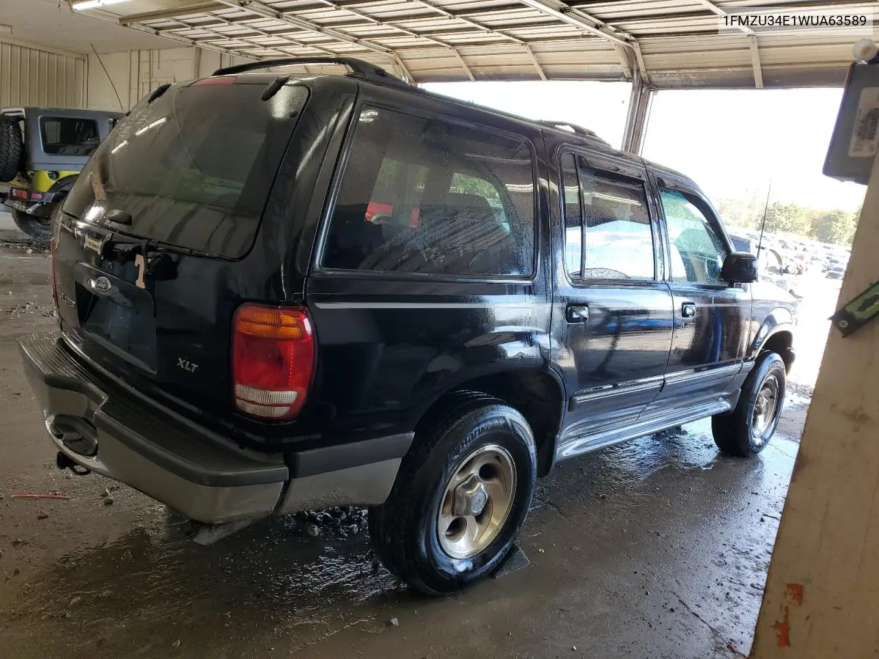 1FMZU34E1WUA63589 1998 Ford Explorer