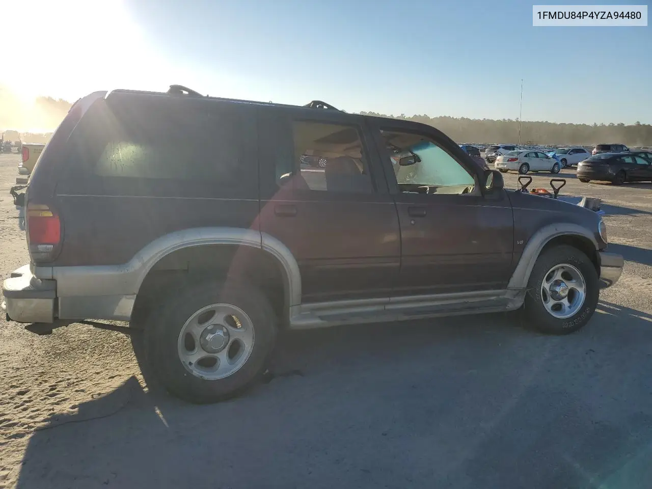 1FMDU84P4YZA94480 2000 Ford Explorer Eddie Bauer