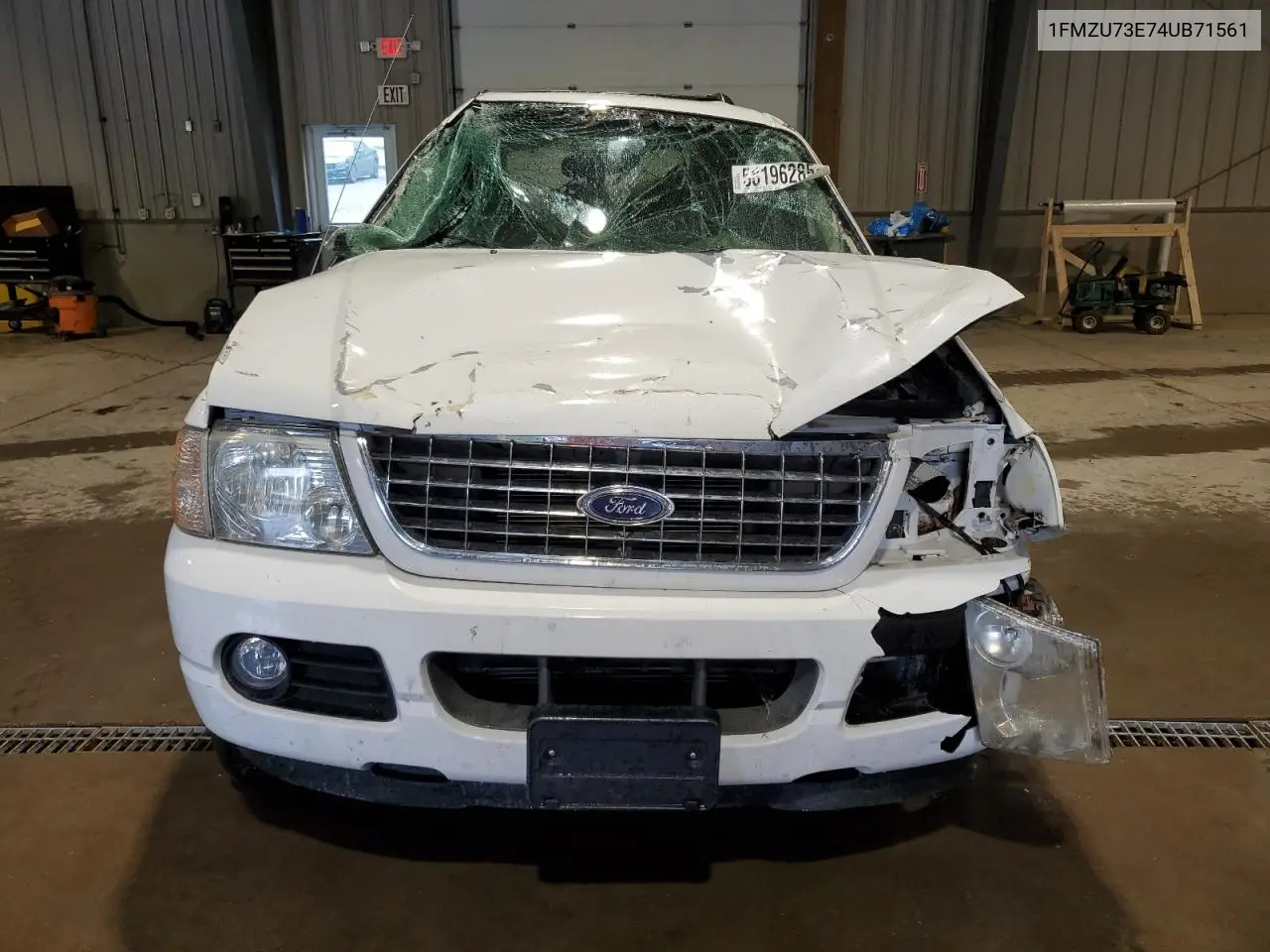 1FMZU73E74UB71561 2004 Ford Explorer Xlt