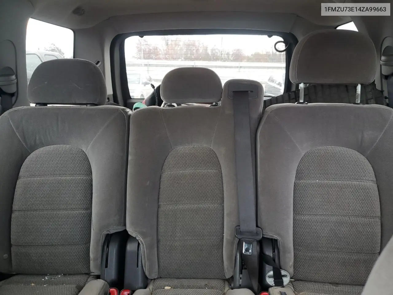 1FMZU73E14ZA99663 2004 Ford Explorer Xlt