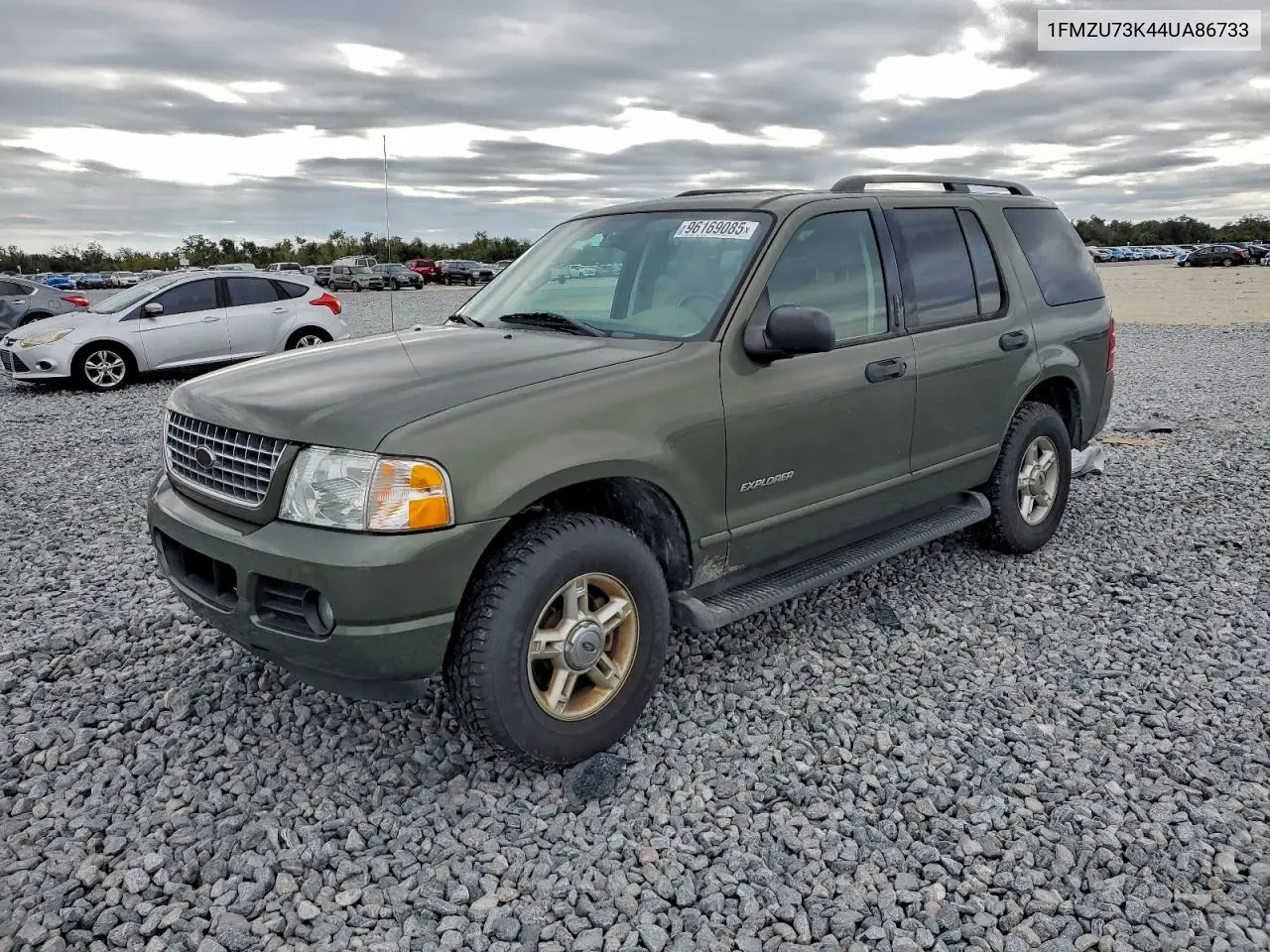 1FMZU73K44UA86733 2004 Ford Explorer Xlt
