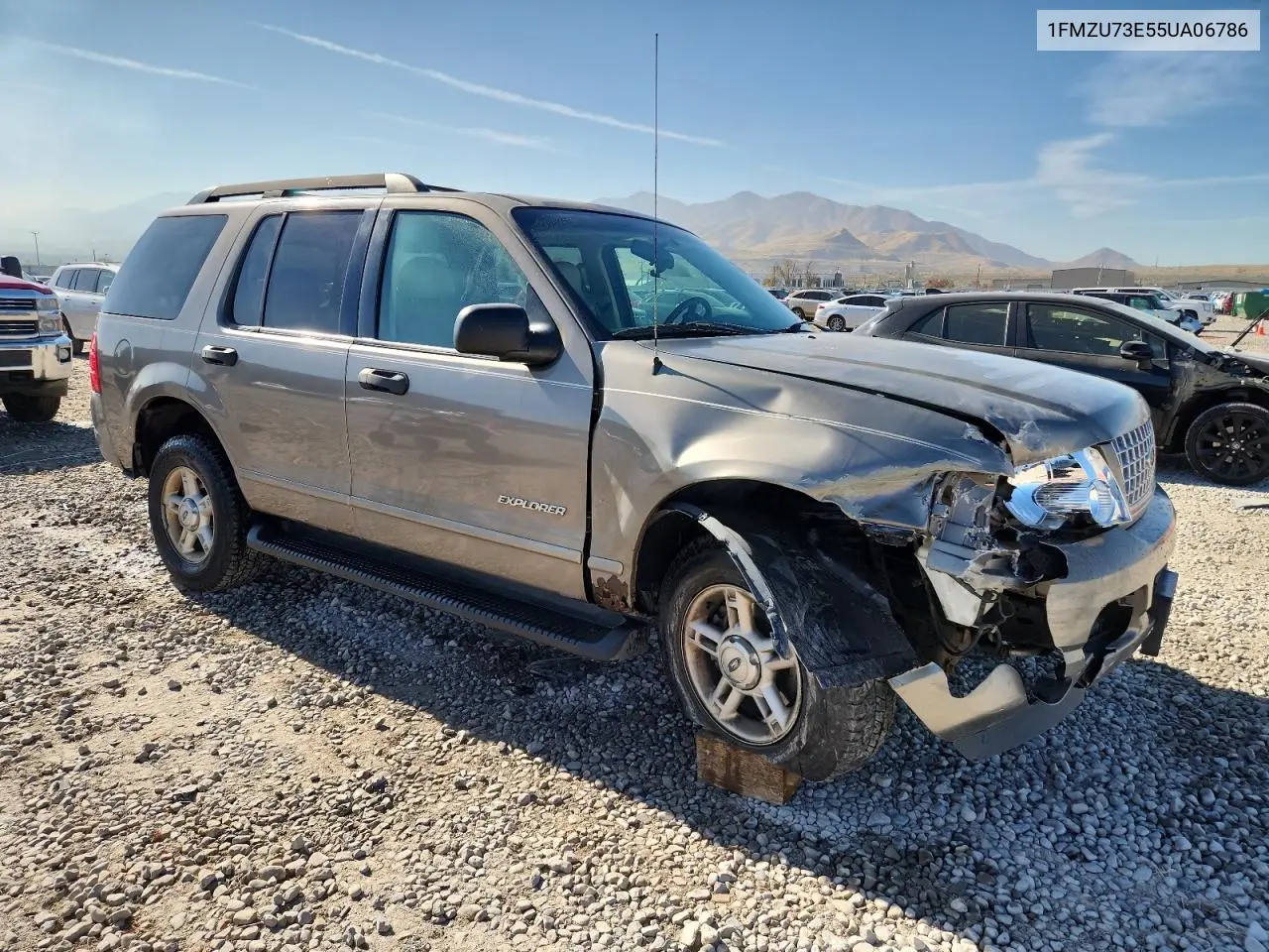 1FMZU73E55UA06786 2005 Ford Explorer Xlt