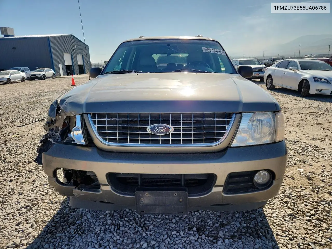 1FMZU73E55UA06786 2005 Ford Explorer Xlt