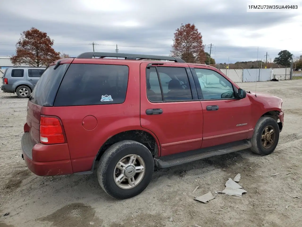 1FMZU73W35UA49483 2005 Ford Explorer Xlt