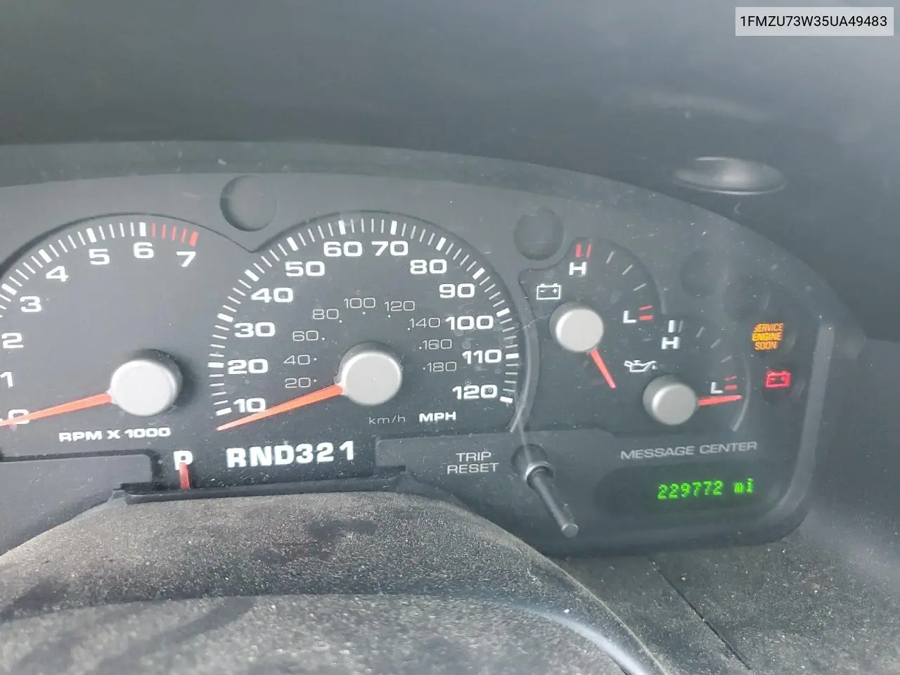 1FMZU73W35UA49483 2005 Ford Explorer Xlt
