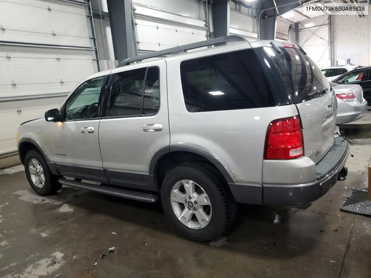 1FMDU73K55UA85828 2005 Ford Explorer Xlt