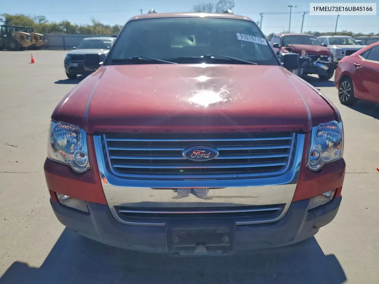 1FMEU73E16UB45166 2006 Ford Explorer Xlt
