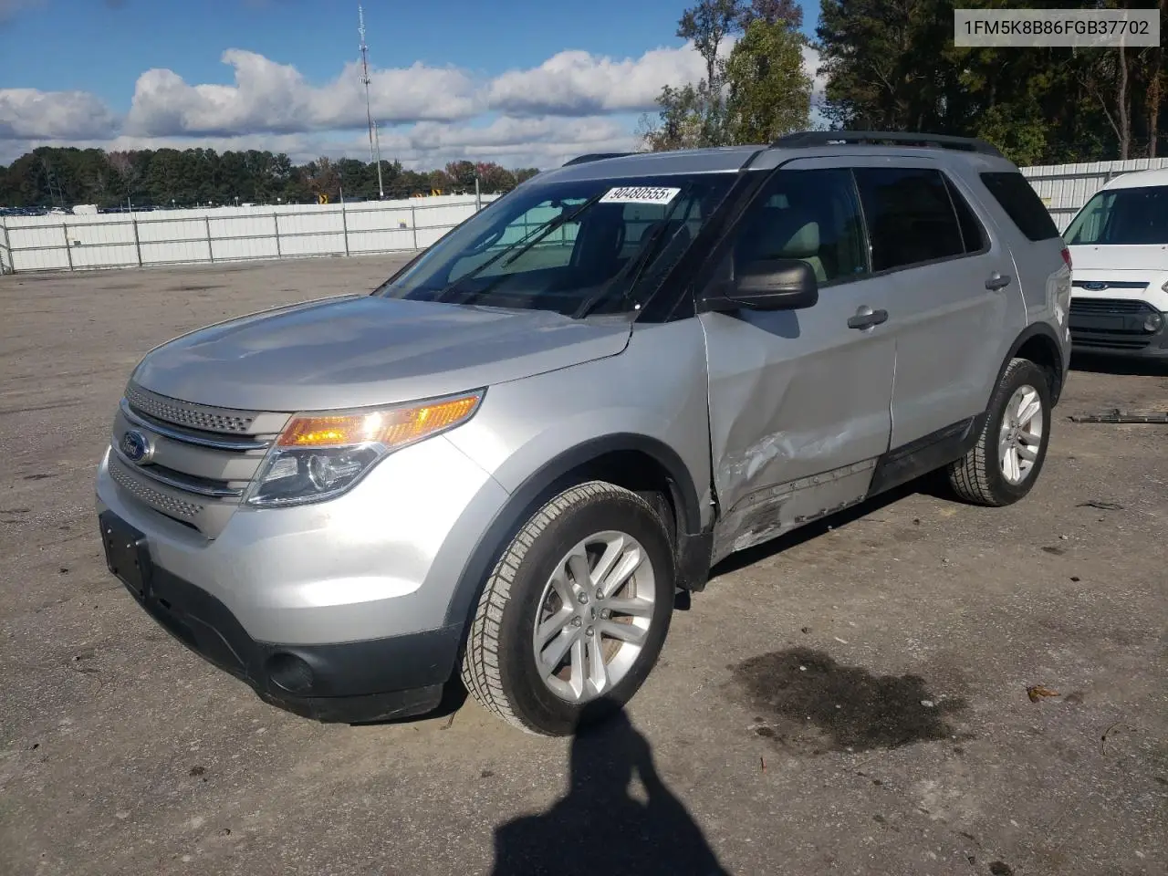 1FM5K8B86FGB37702 2015 Ford Explorer
