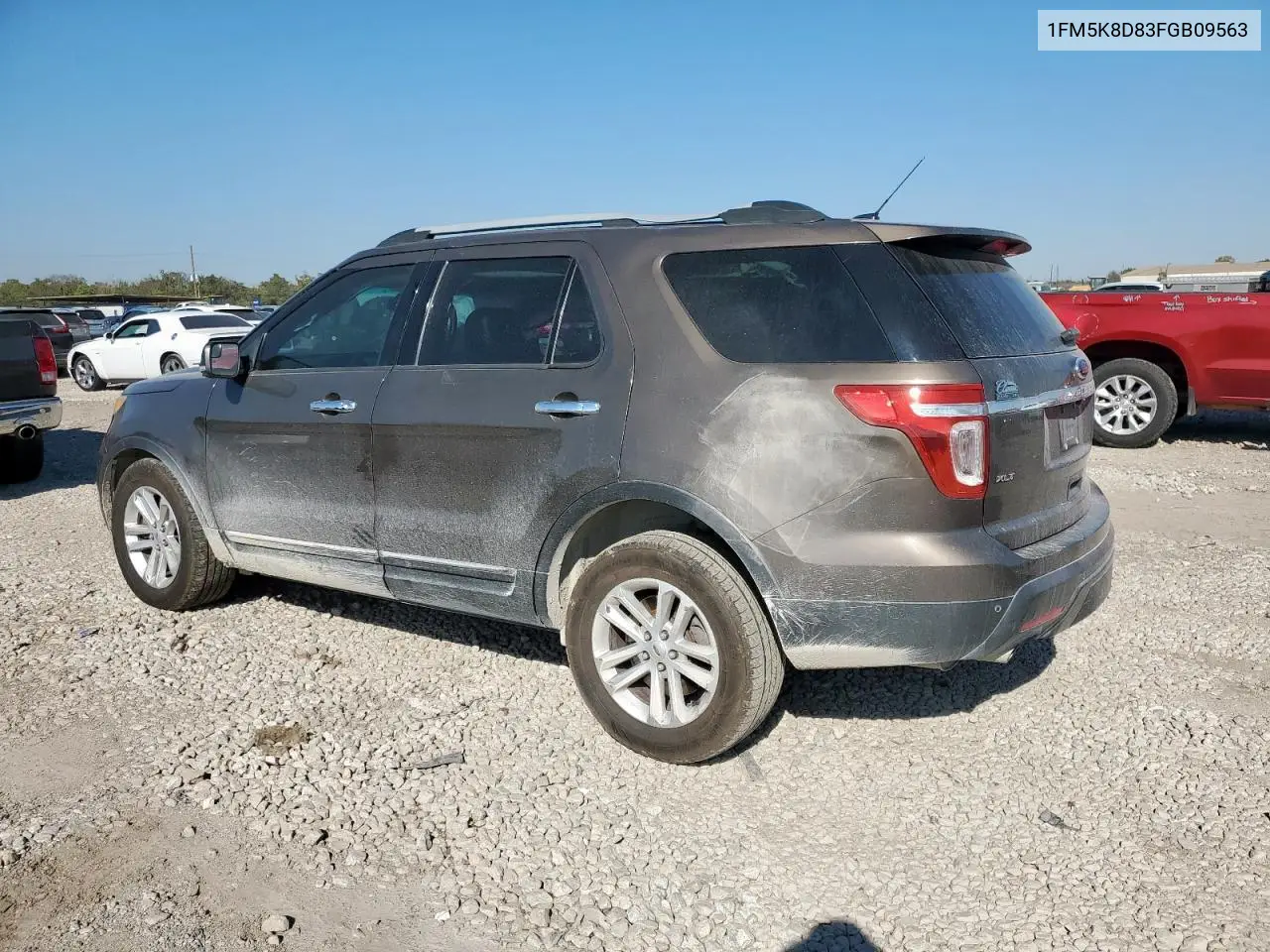 1FM5K8D83FGB09563 2015 Ford Explorer Xlt