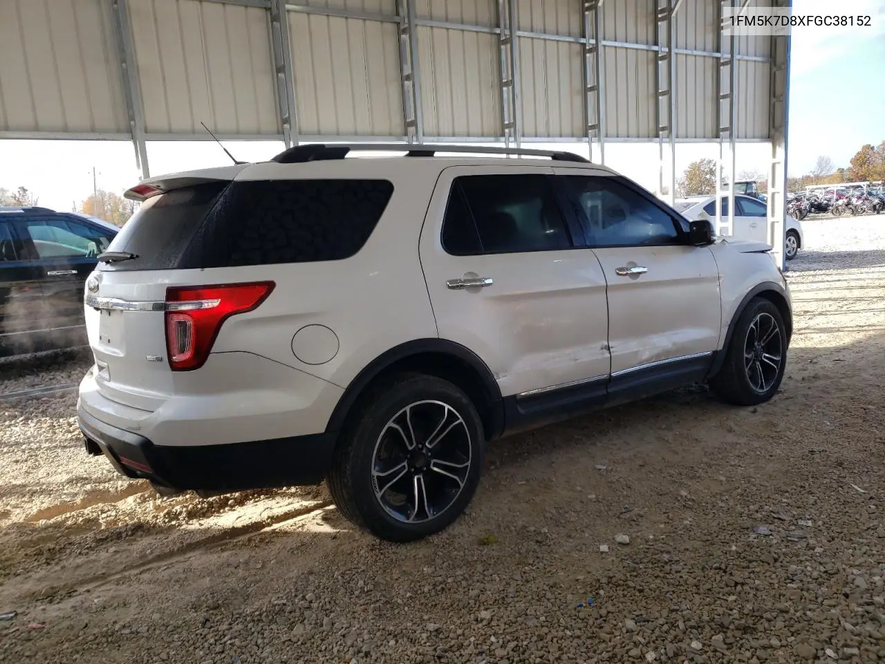1FM5K7D8XFGC38152 2015 Ford Explorer Xlt