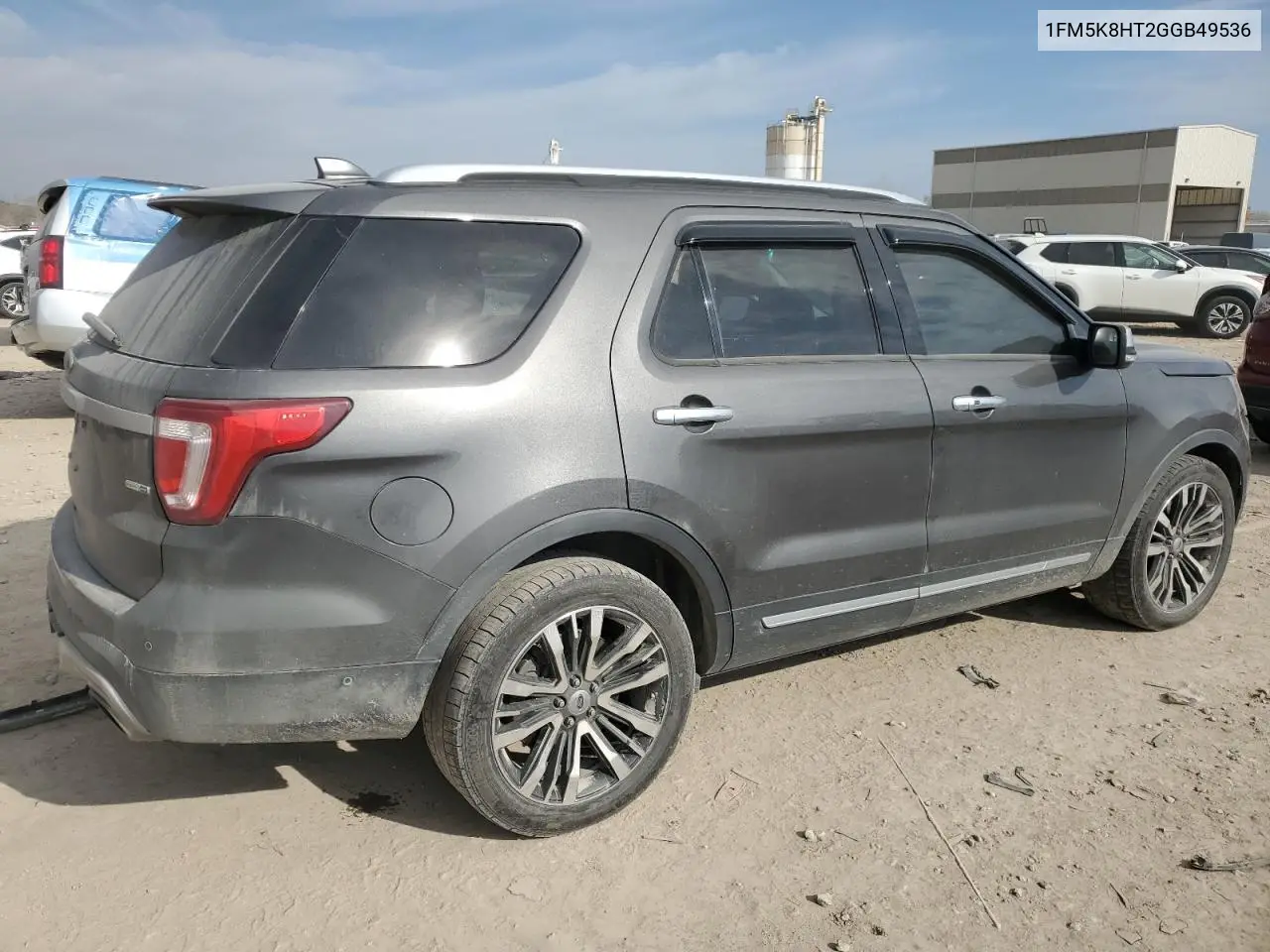 1FM5K8HT2GGB49536 2016 Ford Explorer Platinum