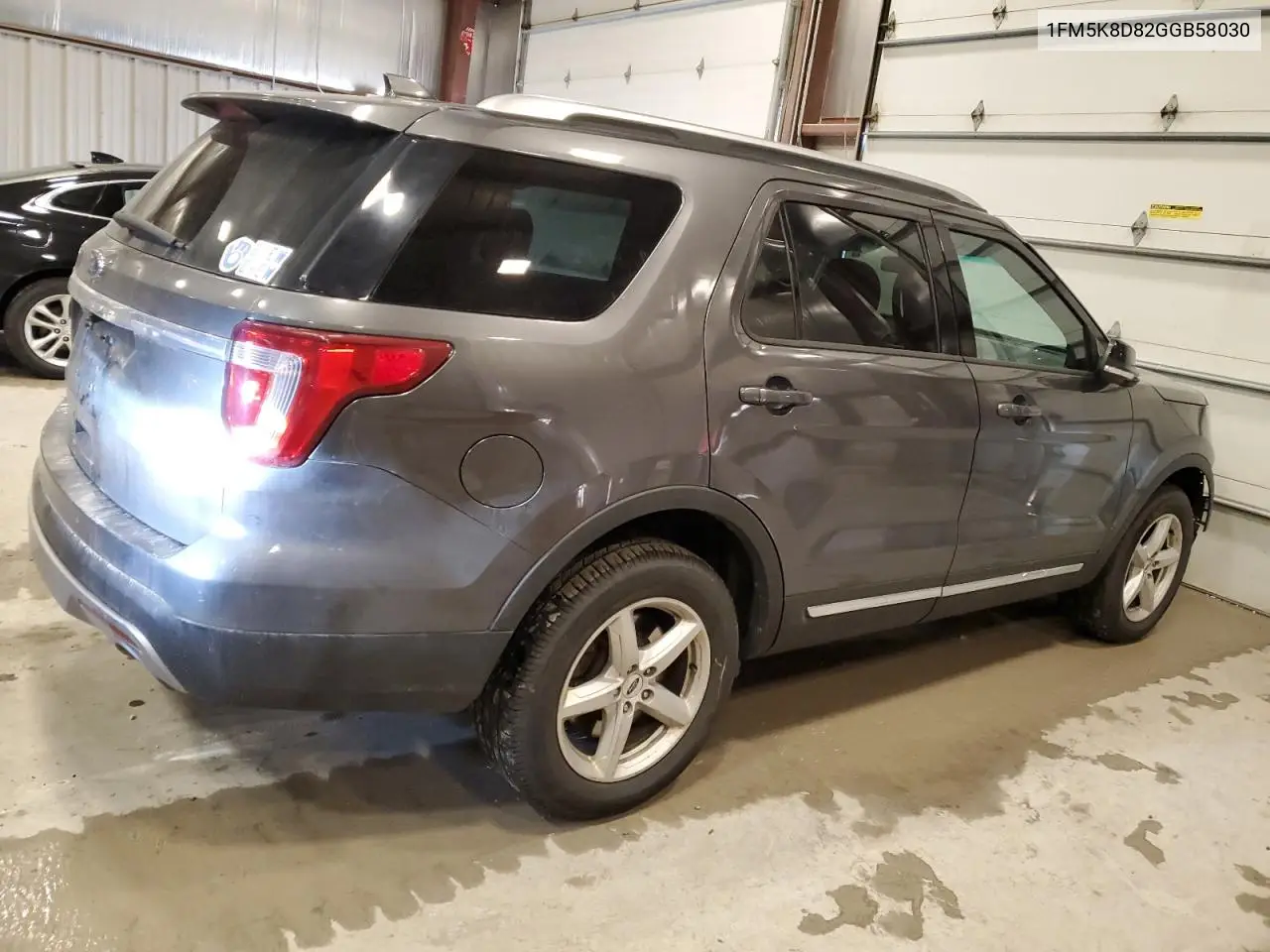 1FM5K8D82GGB58030 2016 Ford Explorer Xlt
