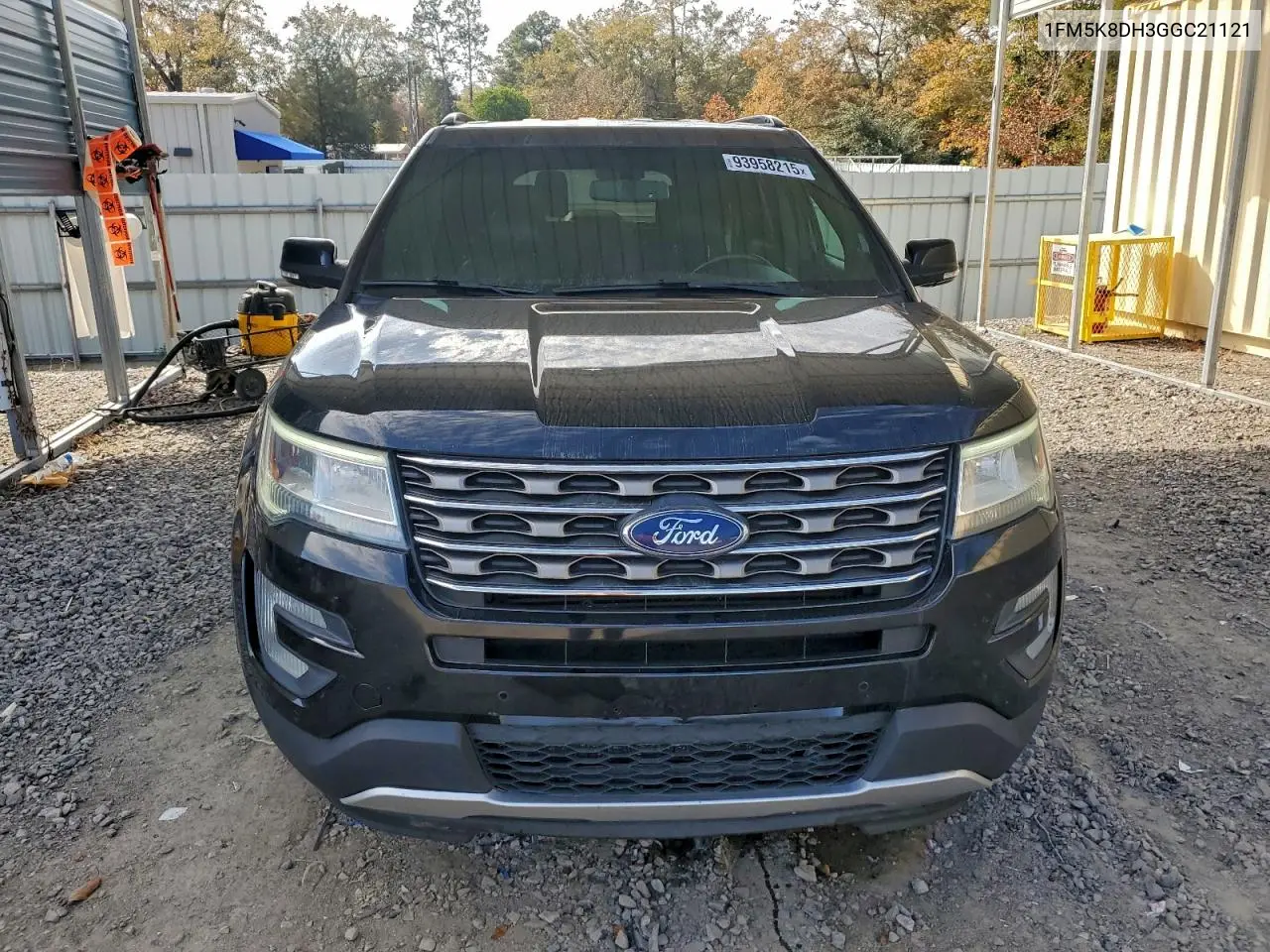 1FM5K8DH3GGC21121 2016 Ford Explorer Xlt