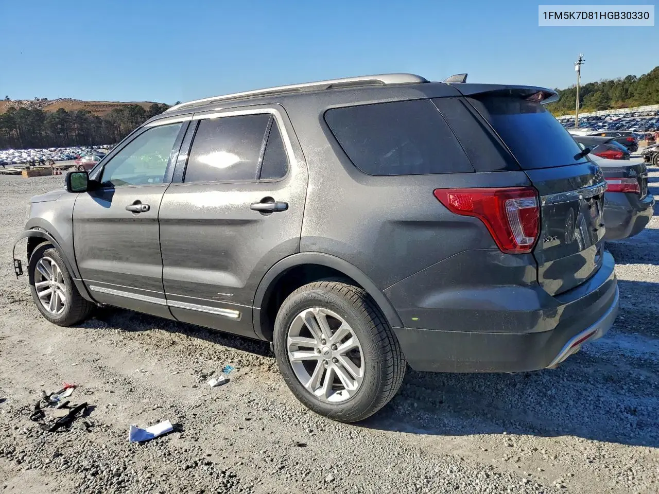 1FM5K7D81HGB30330 2017 Ford Explorer Xlt