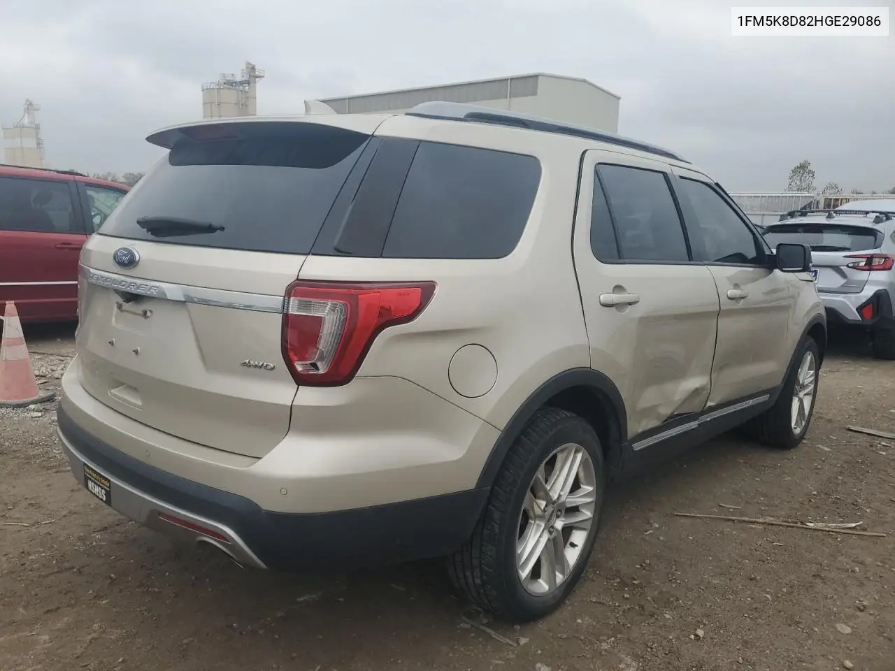 1FM5K8D82HGE29086 2017 Ford Explorer Xlt