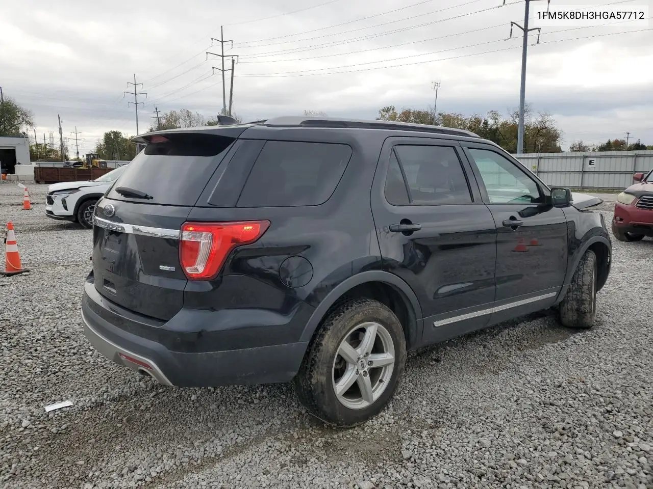1FM5K8DH3HGA57712 2017 Ford Explorer Xlt