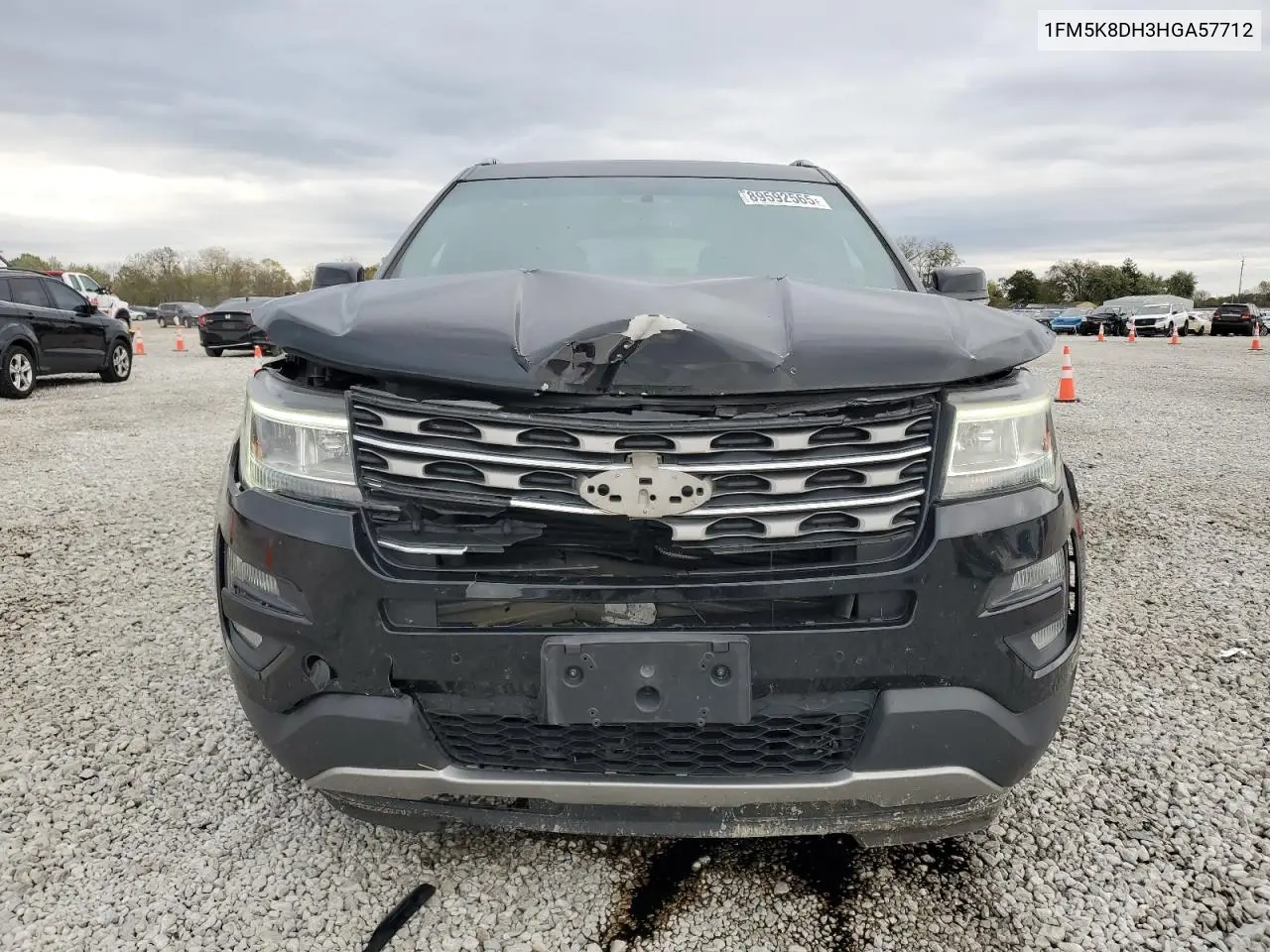 1FM5K8DH3HGA57712 2017 Ford Explorer Xlt