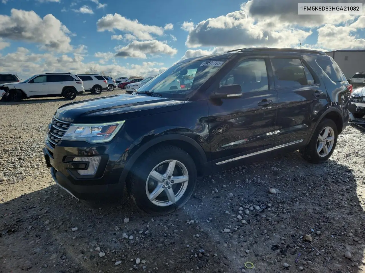 1FM5K8D83HGA21082 2017 Ford Explorer Xlt