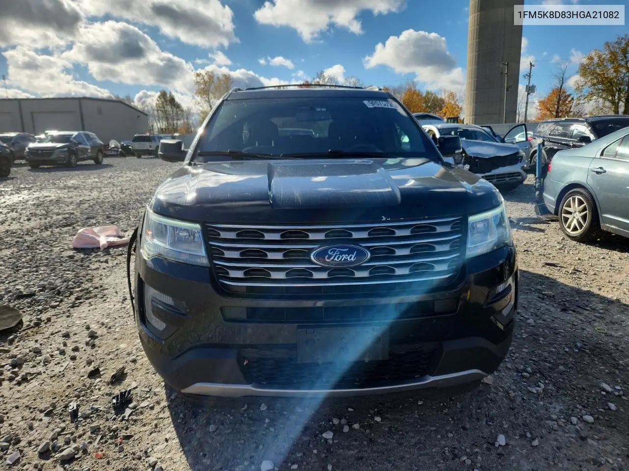1FM5K8D83HGA21082 2017 Ford Explorer Xlt