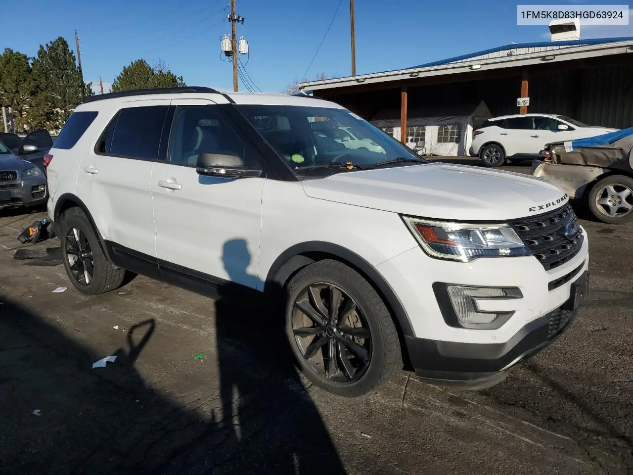 1FM5K8D83HGD63924 2017 Ford Explorer Xlt