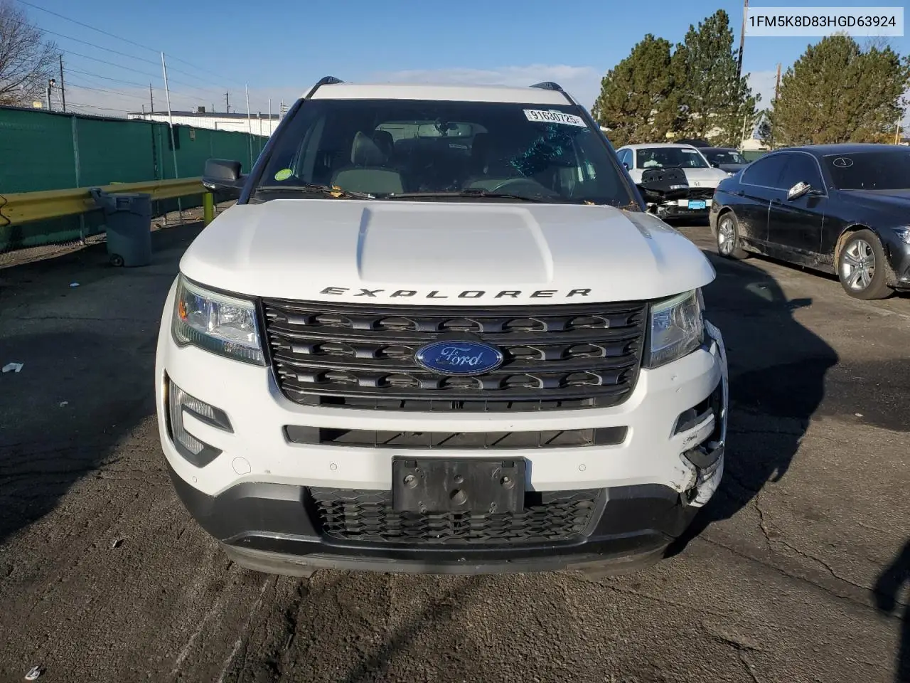 1FM5K8D83HGD63924 2017 Ford Explorer Xlt