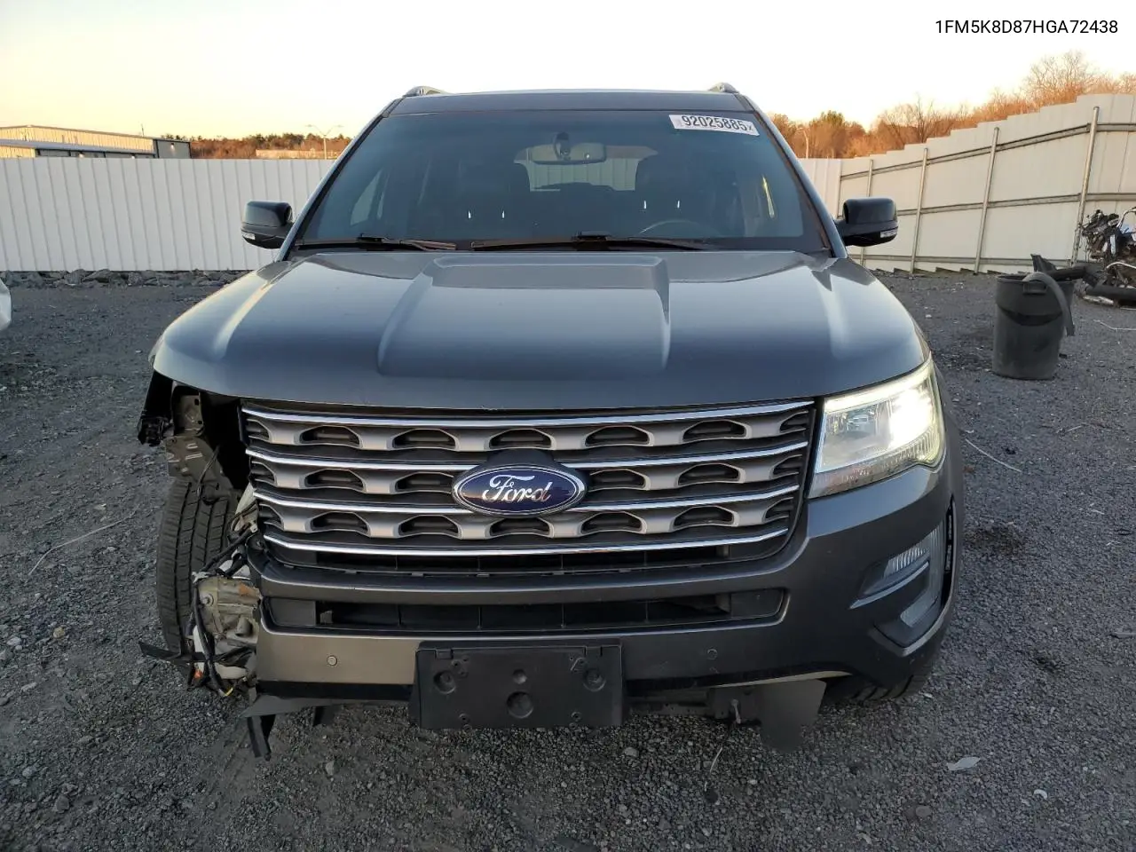 1FM5K8D87HGA72438 2017 Ford Explorer Xlt