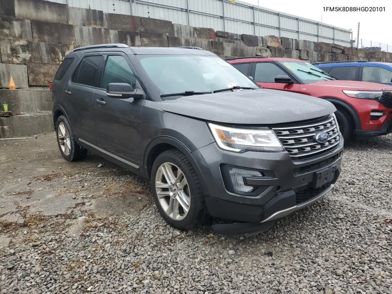 1FM5K8D88HGD20101 2017 Ford Explorer Xlt