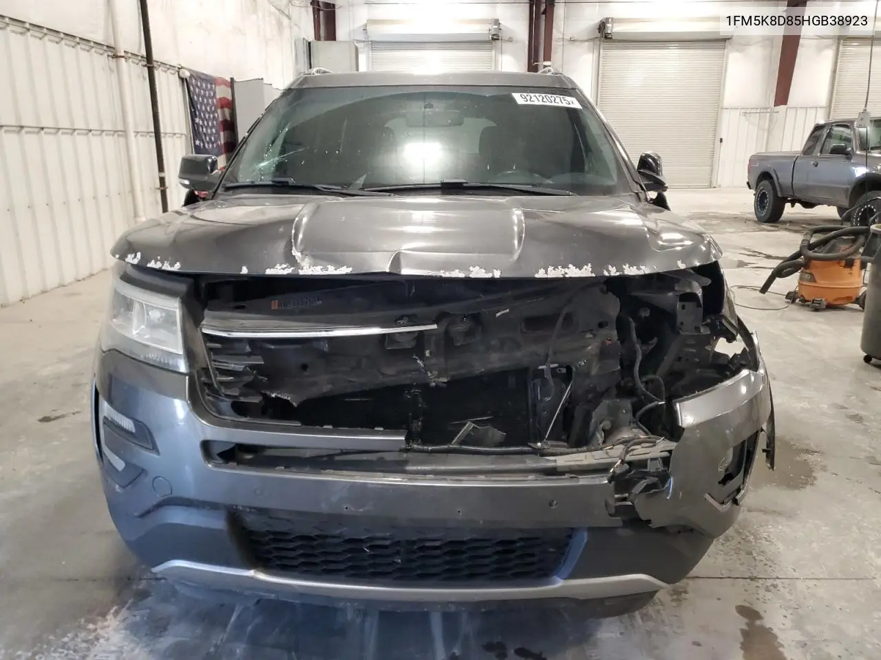 1FM5K8D85HGB38923 2017 Ford Explorer Xlt
