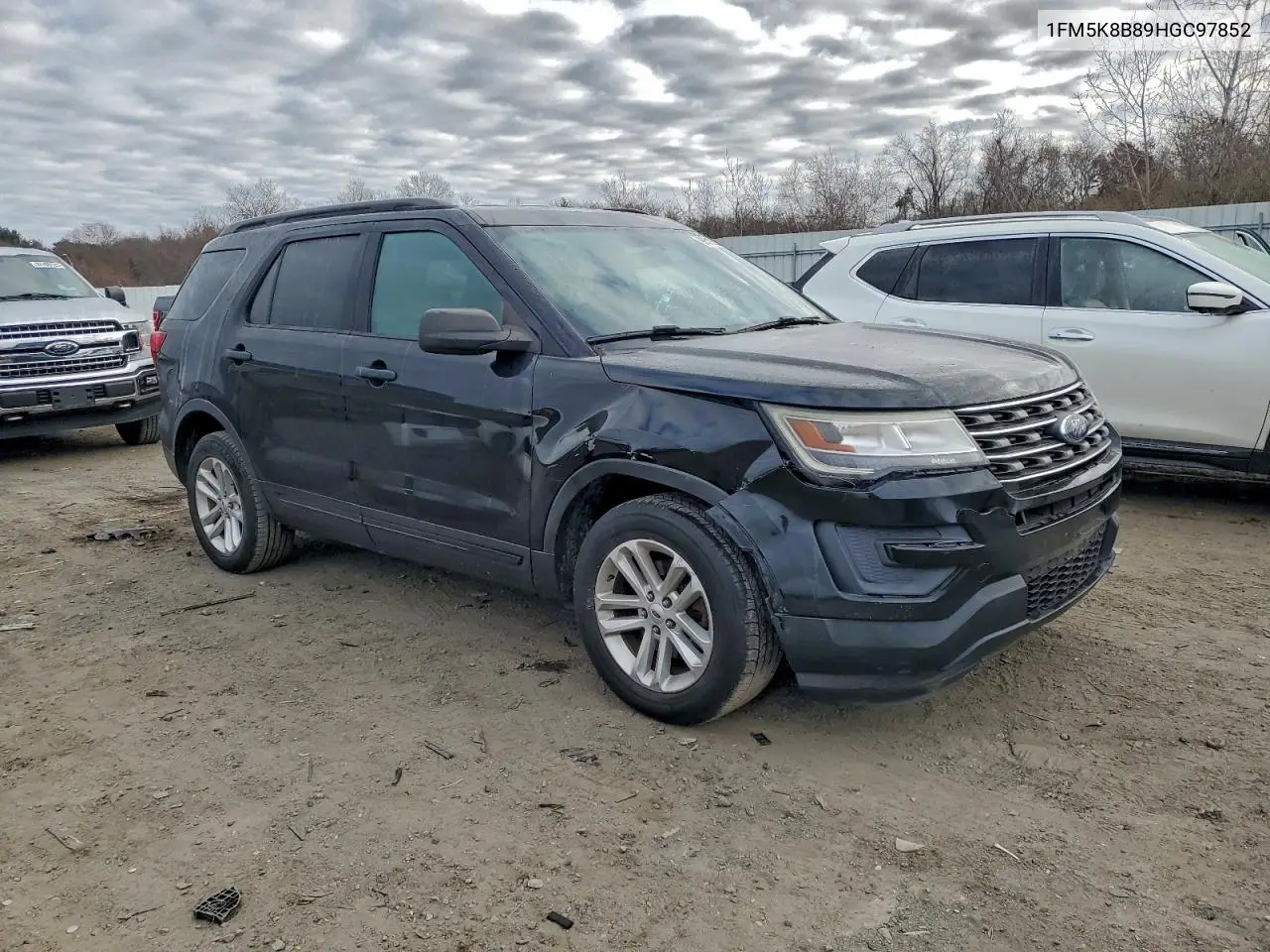 1FM5K8B89HGC97852 2017 Ford Explorer