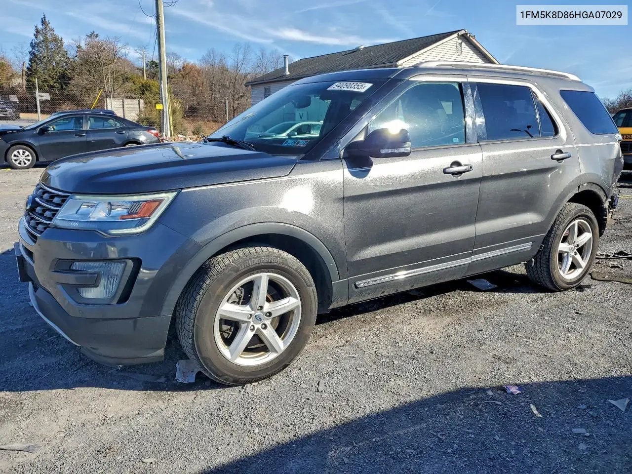 1FM5K8D86HGA07029 2017 Ford Explorer Xlt