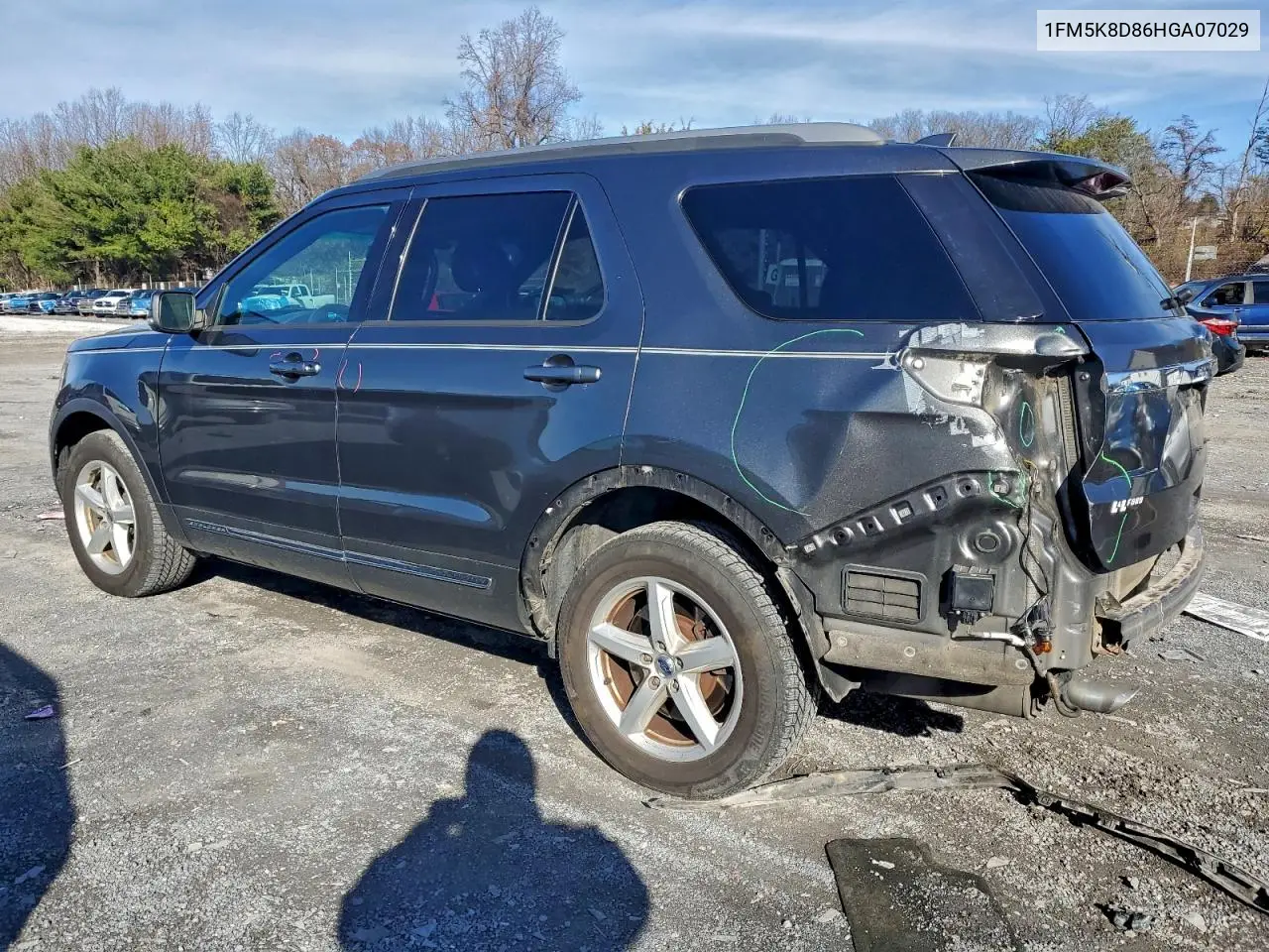 1FM5K8D86HGA07029 2017 Ford Explorer Xlt