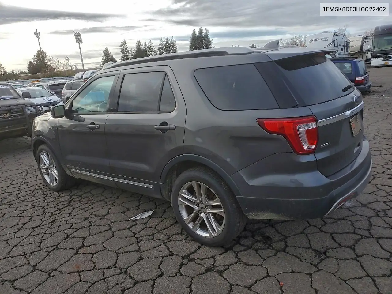 1FM5K8D83HGC22402 2017 Ford Explorer Xlt
