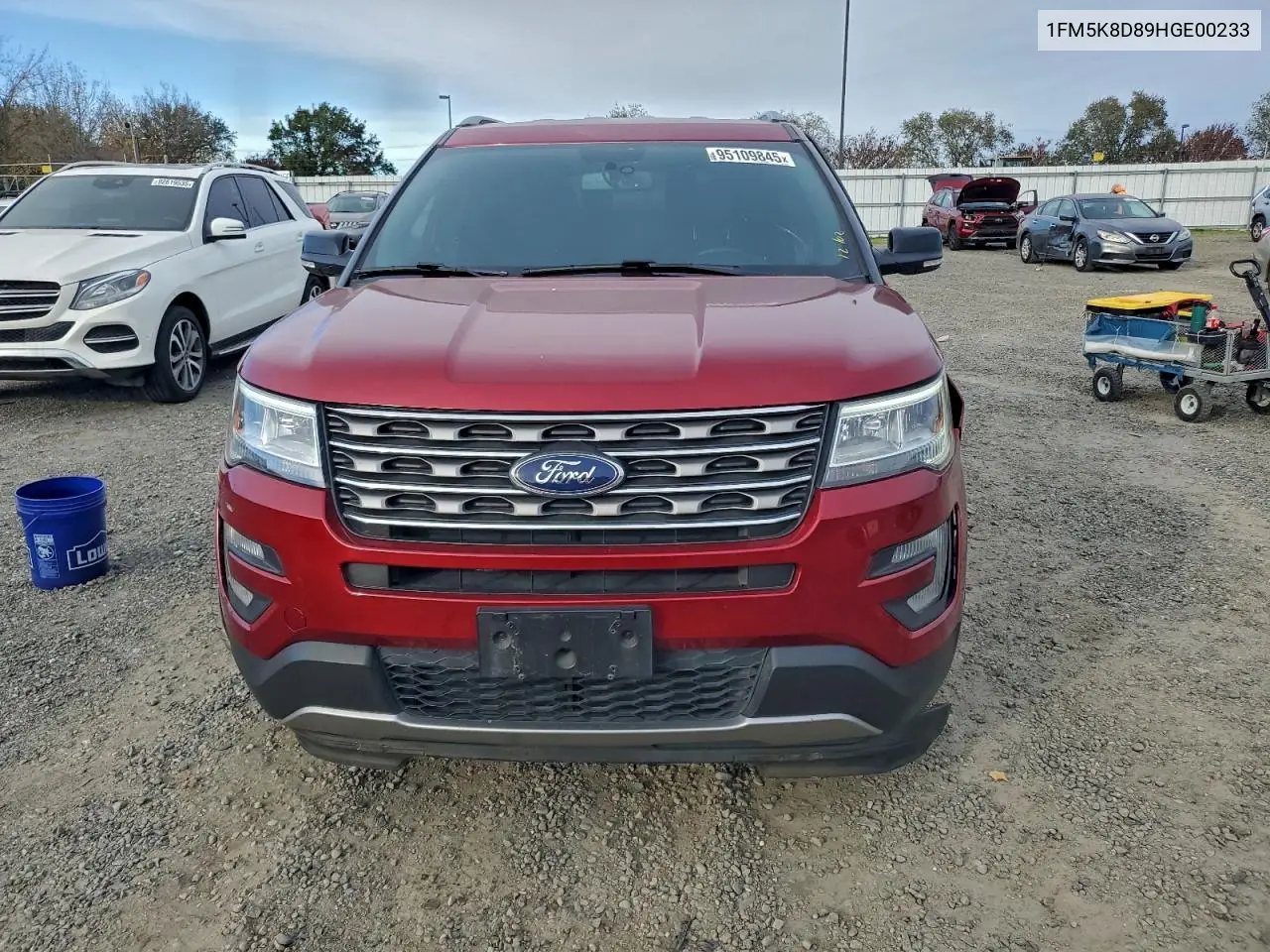 1FM5K8D89HGE00233 2017 Ford Explorer Xlt