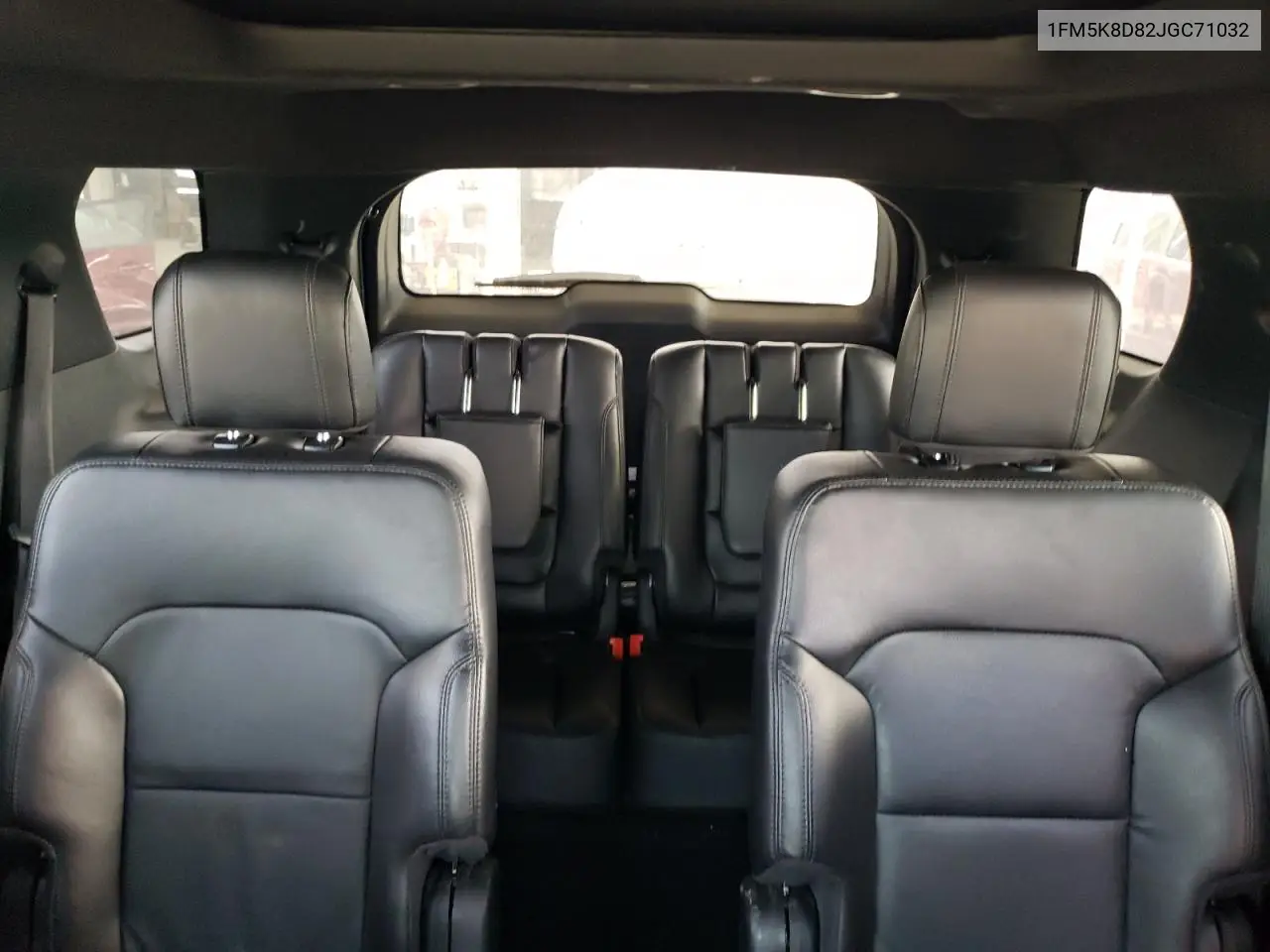 1FM5K8D82JGC71032 2018 Ford Explorer Xlt