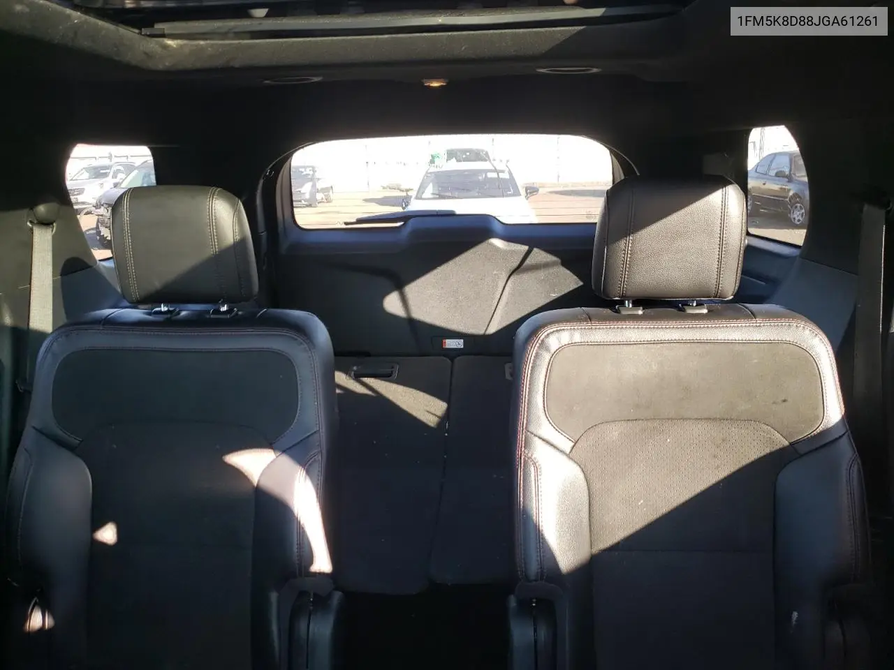 1FM5K8D88JGA61261 2018 Ford Explorer Xlt