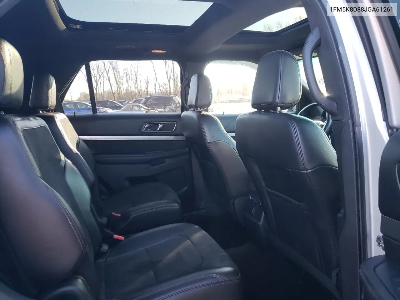 1FM5K8D88JGA61261 2018 Ford Explorer Xlt