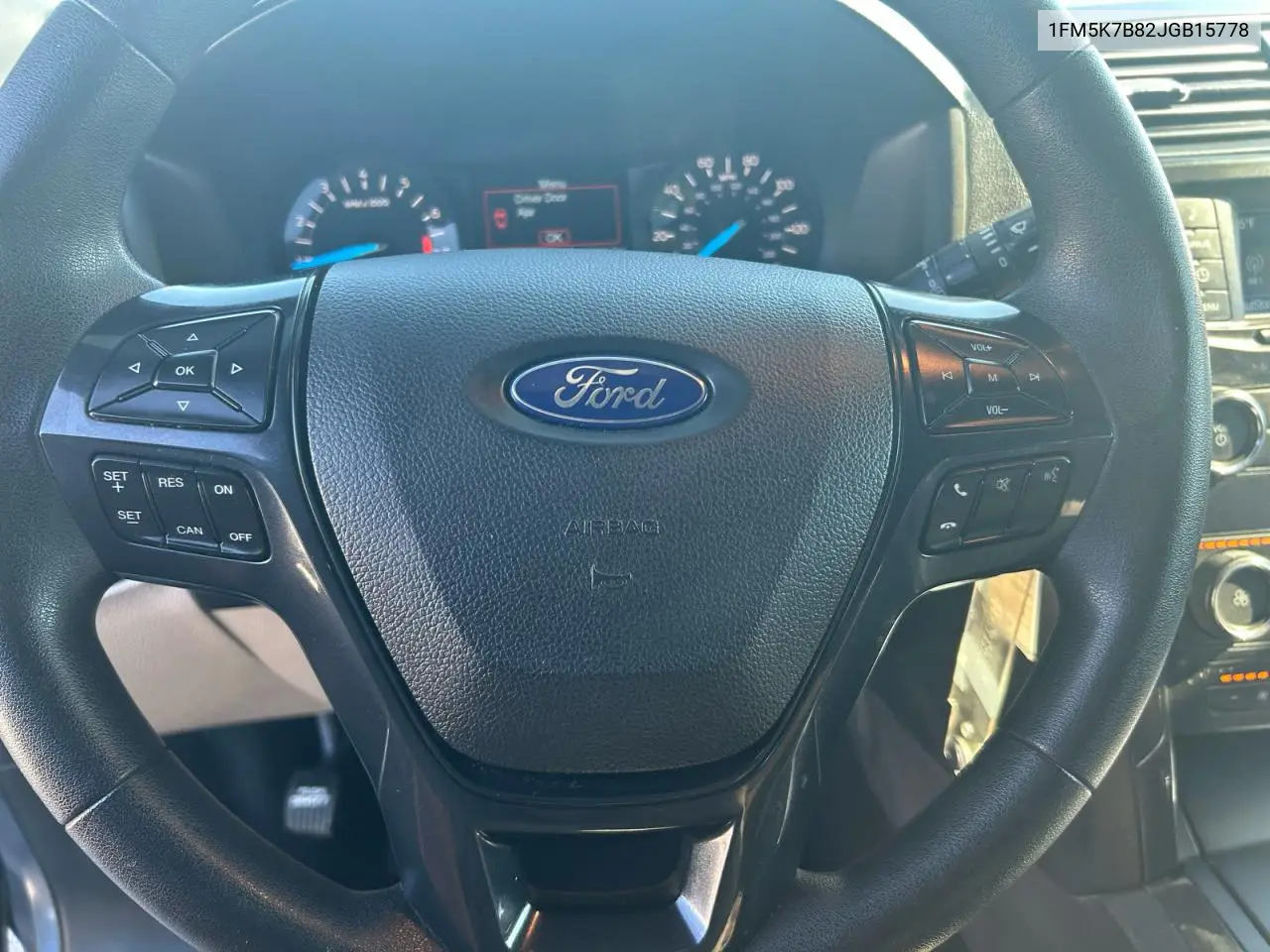 1FM5K7B82JGB15778 2018 Ford Explorer