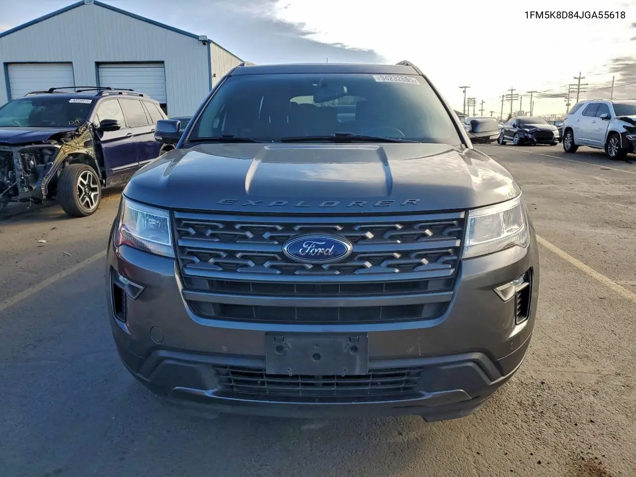 1FM5K8D84JGA55618 2018 Ford Explorer Xlt