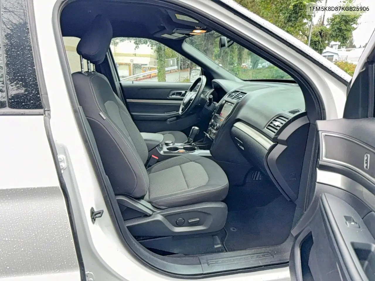 1FM5K8D87KGB25906 2019 Ford Explorer Xlt