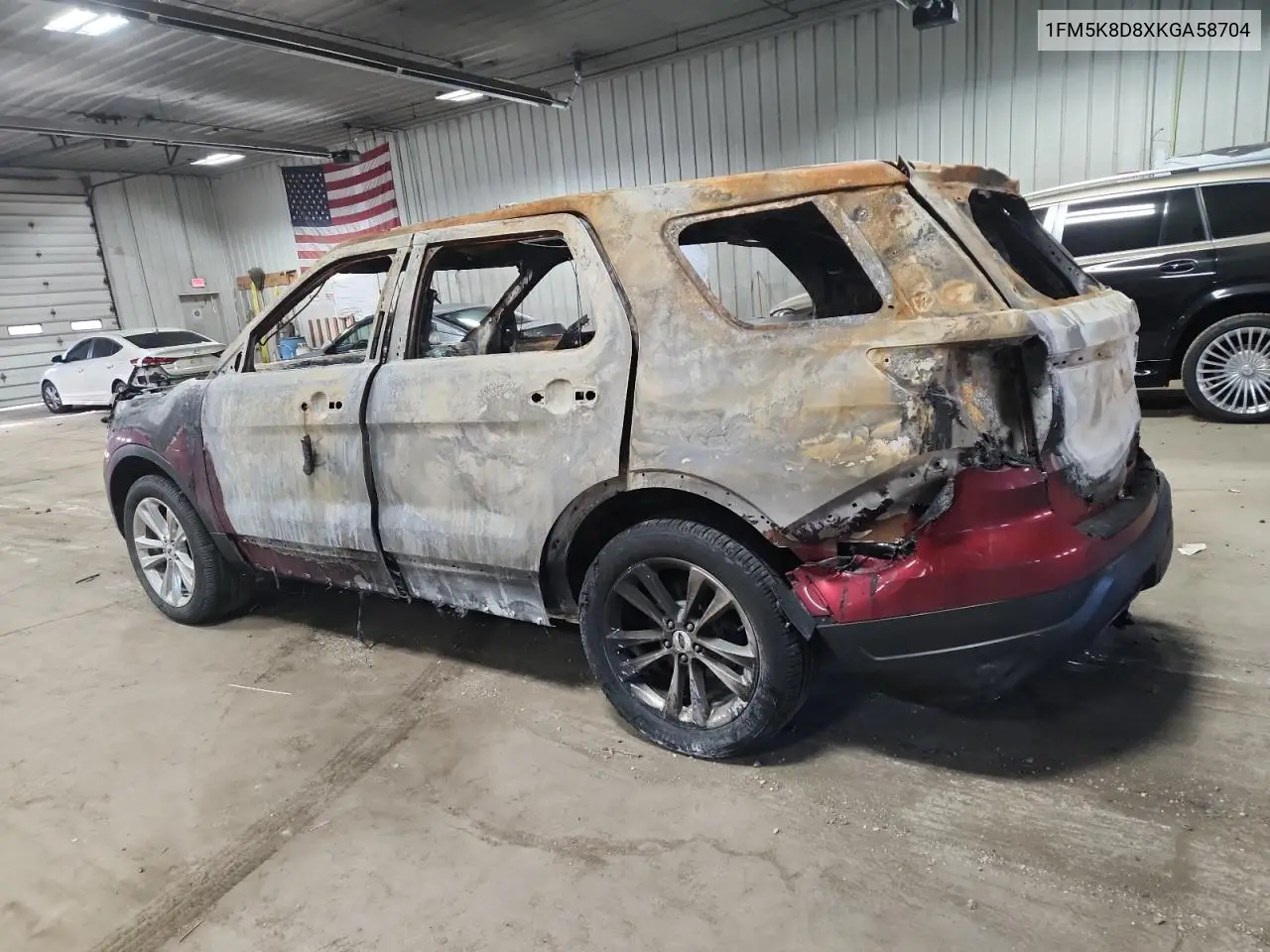 1FM5K8D8XKGA58704 2019 Ford Explorer Xlt