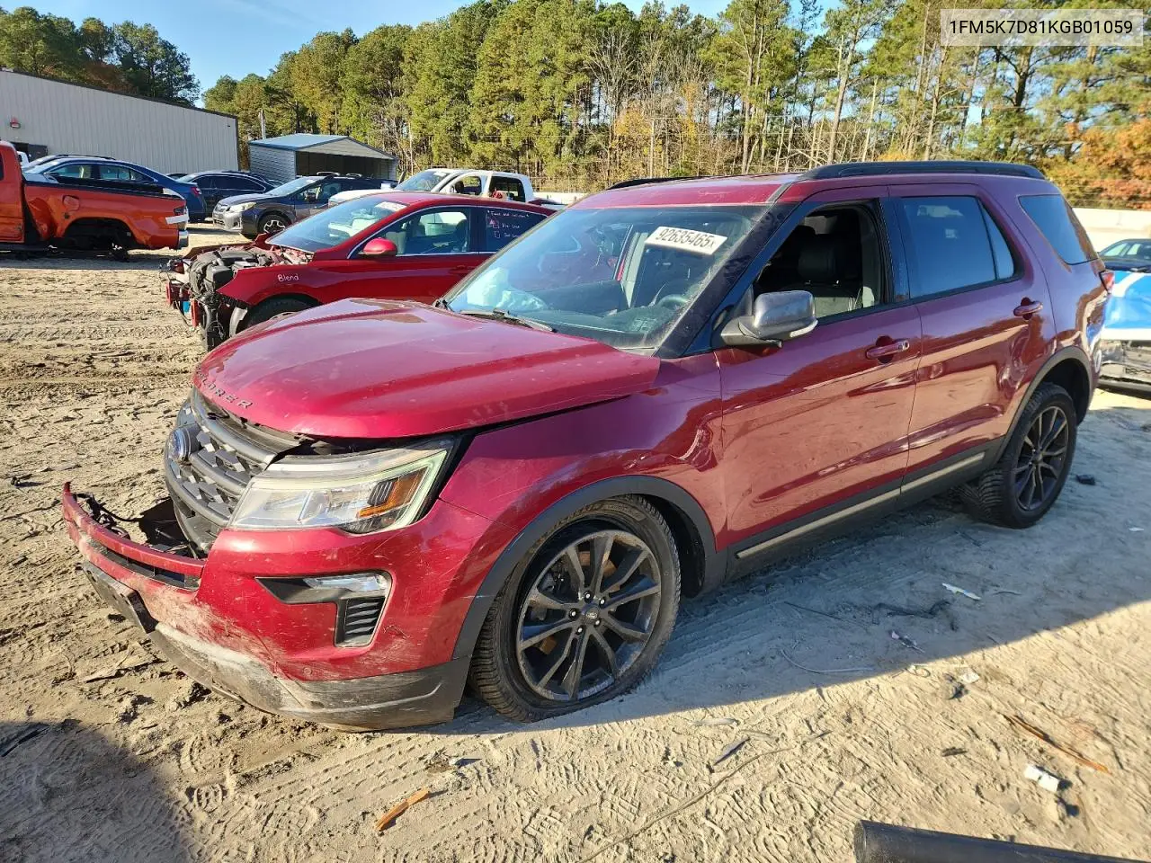 1FM5K7D81KGB01059 2019 Ford Explorer Xlt