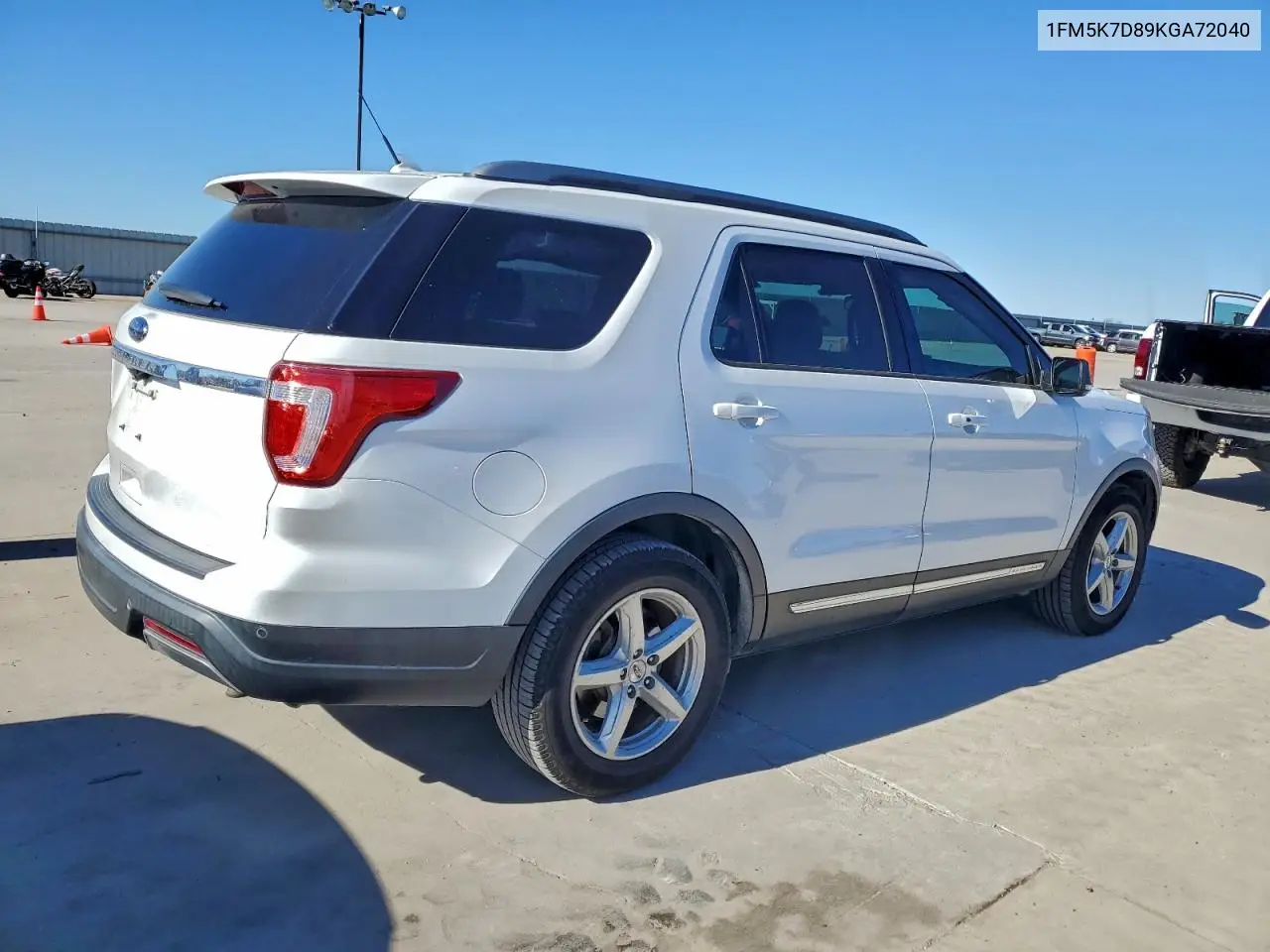 1FM5K7D89KGA72040 2019 Ford Explorer Xlt
