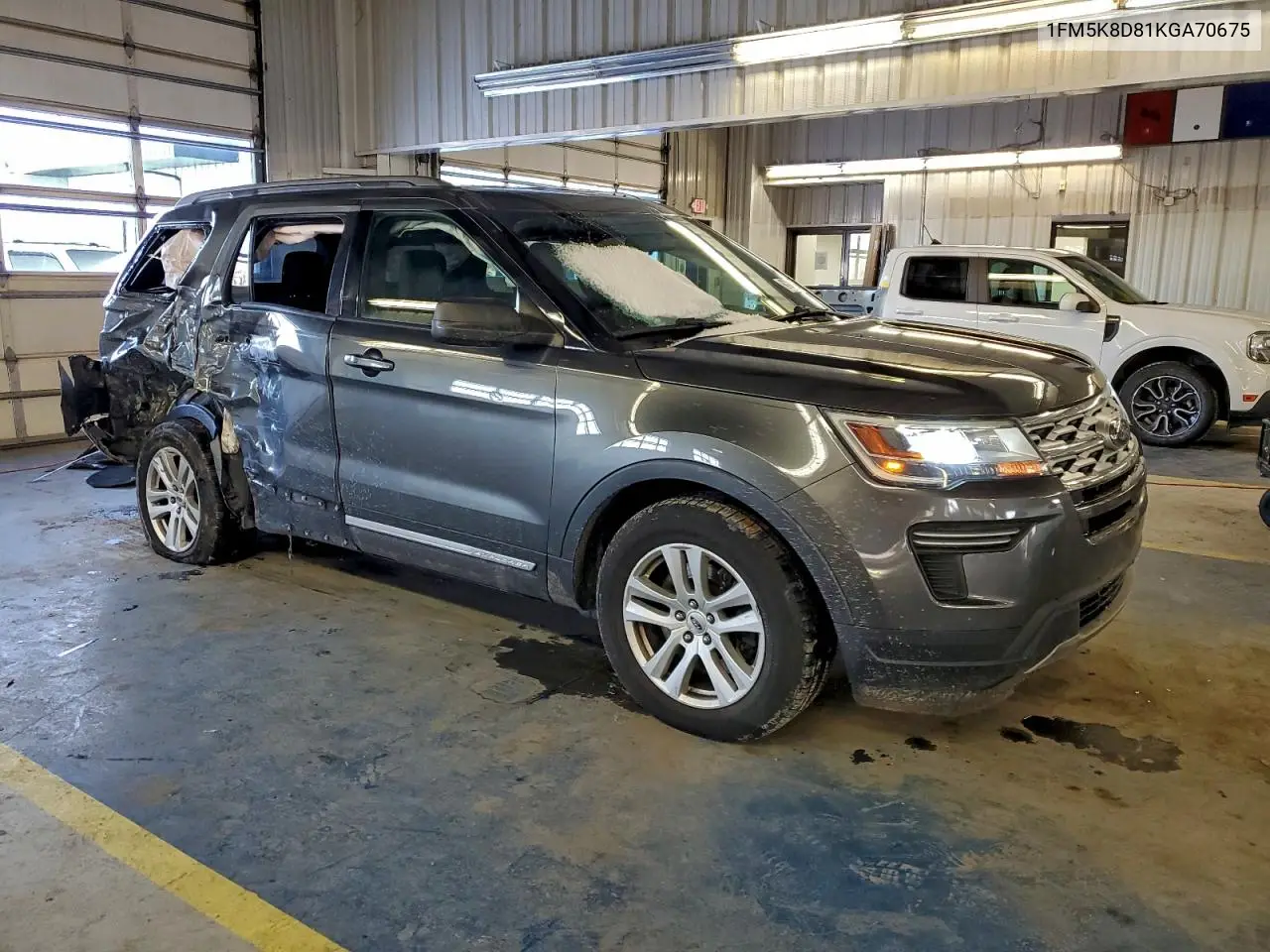 1FM5K8D81KGA70675 2019 Ford Explorer Xlt