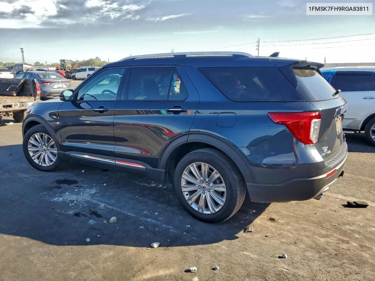 1FMSK7FH9RGA83811 2024 Ford Explorer Limited