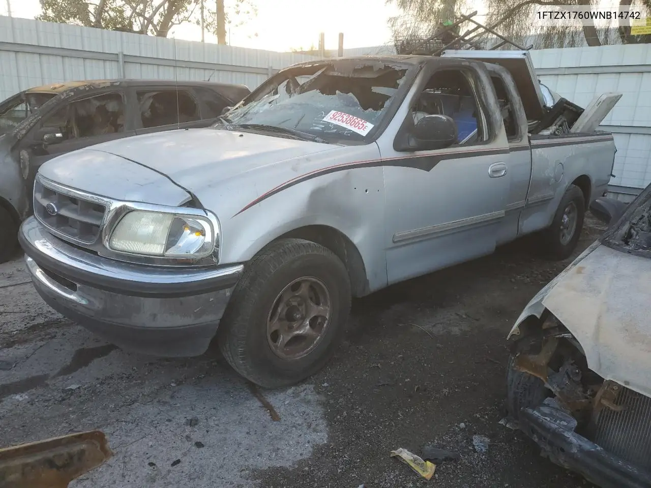 1FTZX1760WNB14742 1998 Ford F150
