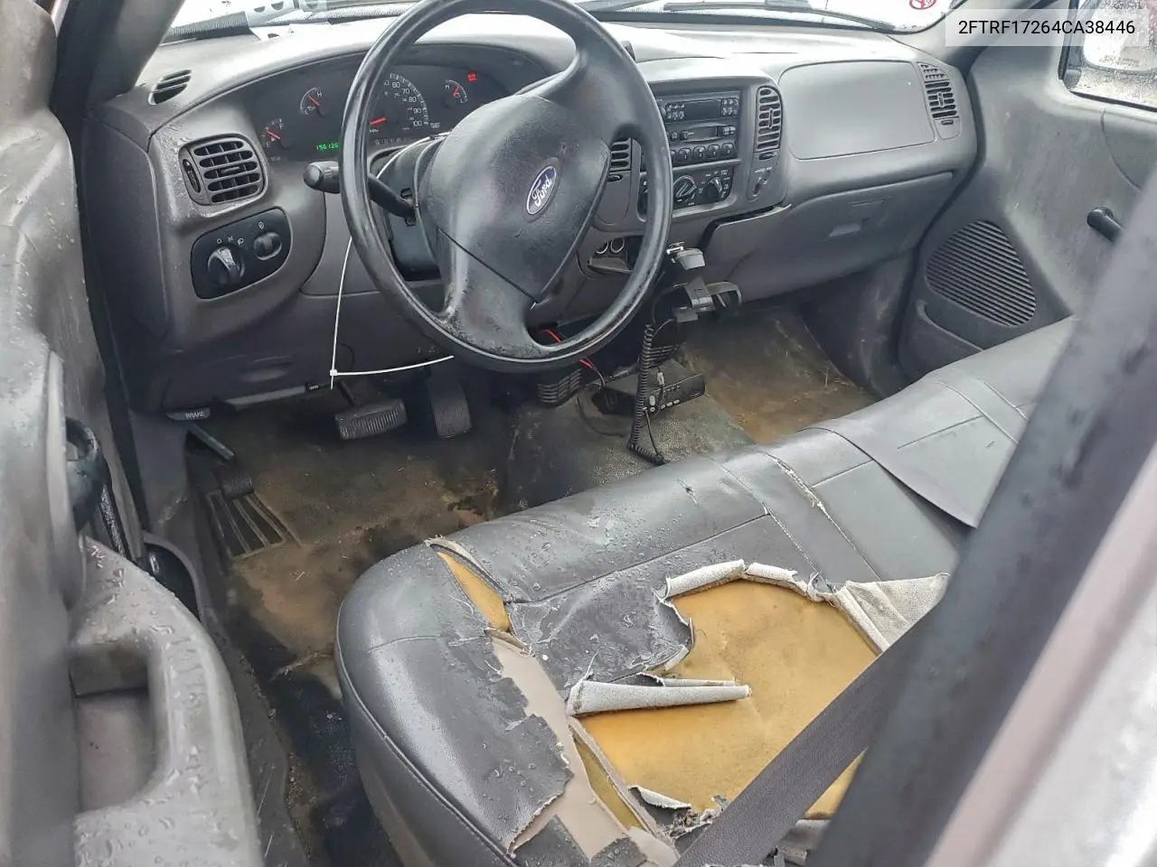 2FTRF17264CA38446 2004 Ford F-150 Heritage Classic